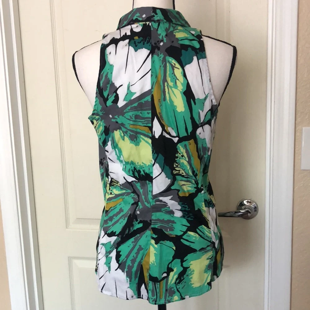 New York & Co. Short Sleeve Button-Down Blouse - Picture 3 of 5